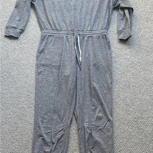 Vuori Gray Jumpsuit - Picture 3 of 4